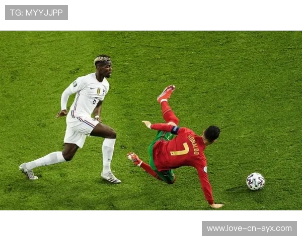 巴黎完成防线与前场双向补强