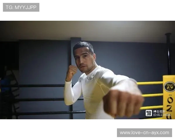 吉亚索夫在公开课中展示高频动作